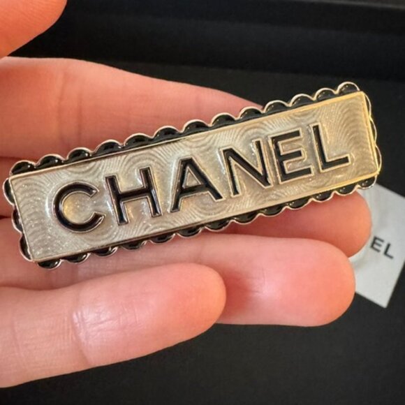 Authentic Chanel Hair Clip Barrette CC logo - Picture 1 of 7